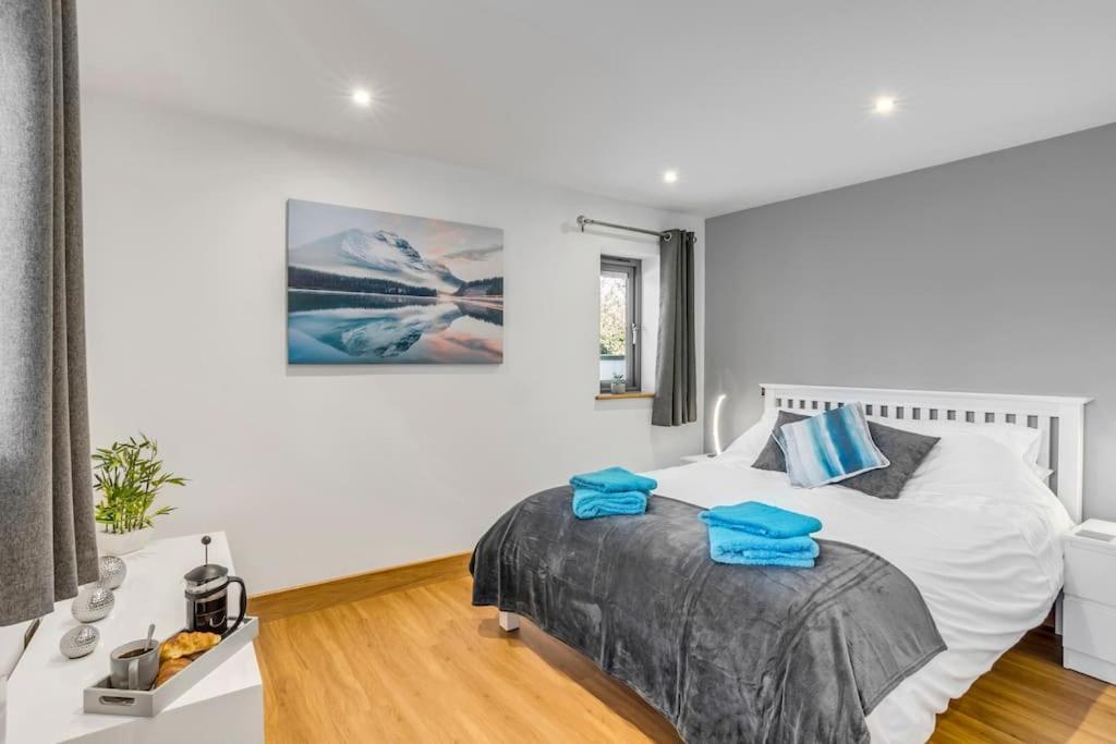 Isabel'S Wing! A Stunning 2 Bedroom Property 诺里奇 外观 照片