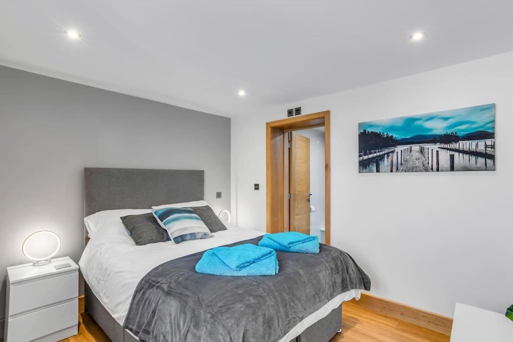 Isabel'S Wing! A Stunning 2 Bedroom Property 诺里奇 外观 照片